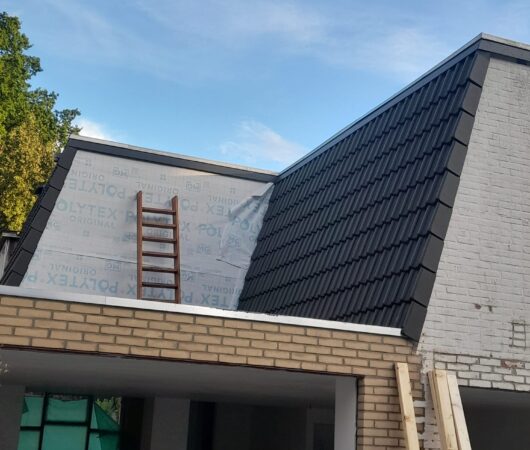 Nieuwbouw woning dak leggen Toprenovatie project 6784